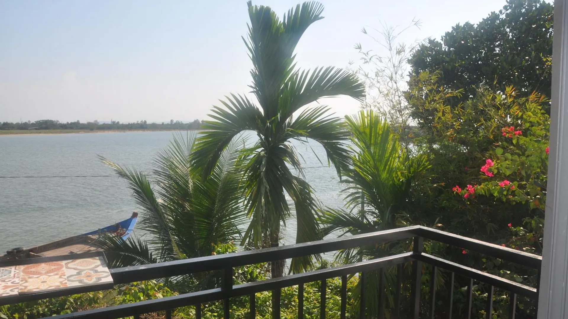 Autumn Bay Retreat Hoi An Hotel