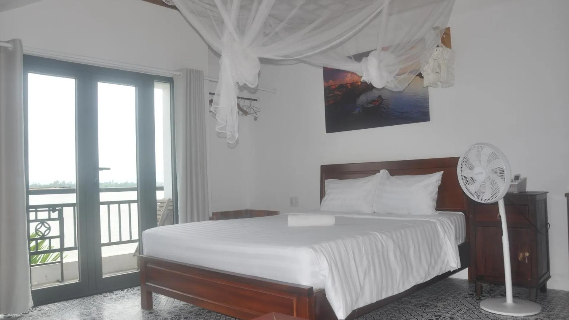 Autumn Bay Retreat Hoi An Hotel 0*,  Vietnám