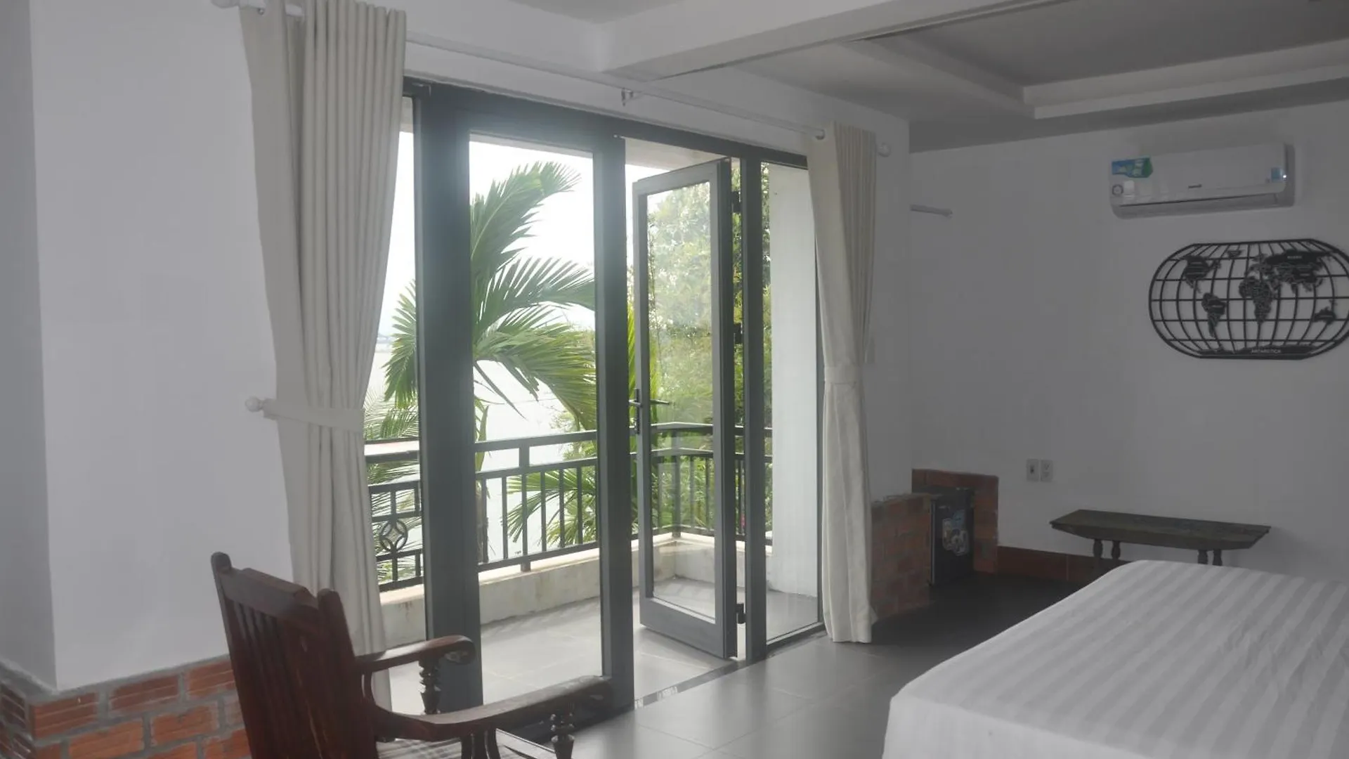 Autumn Bay Retreat Hoi An Hotel