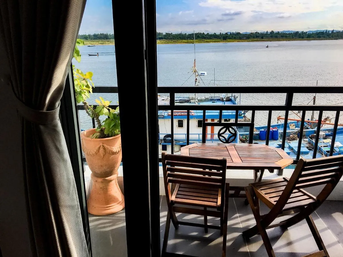 Autumn Bay Retreat Hoi An Hotel