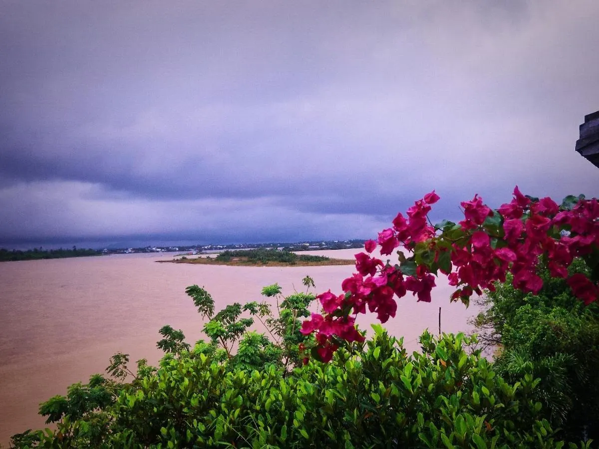 Autumn Bay Retreat Hoi An Hotel 0*,
