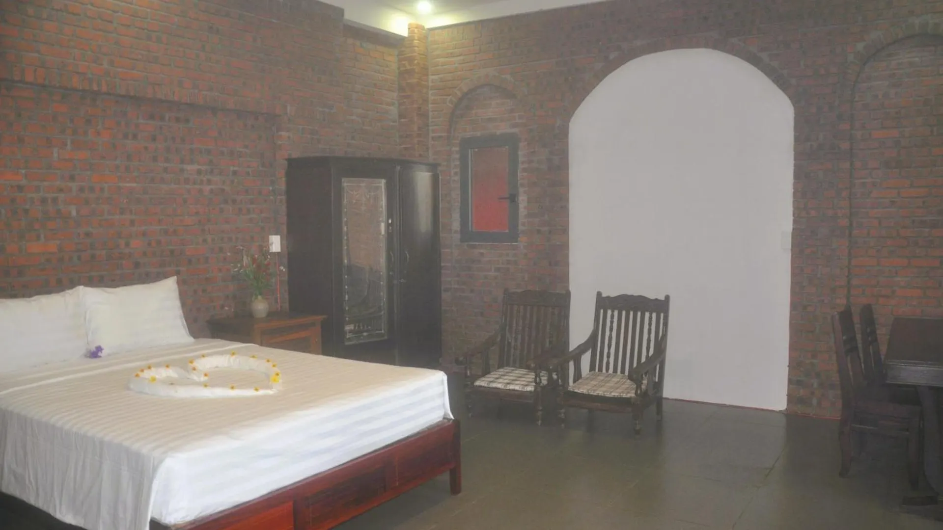 Autumn Bay Retreat Hoi An Hotel 0*,