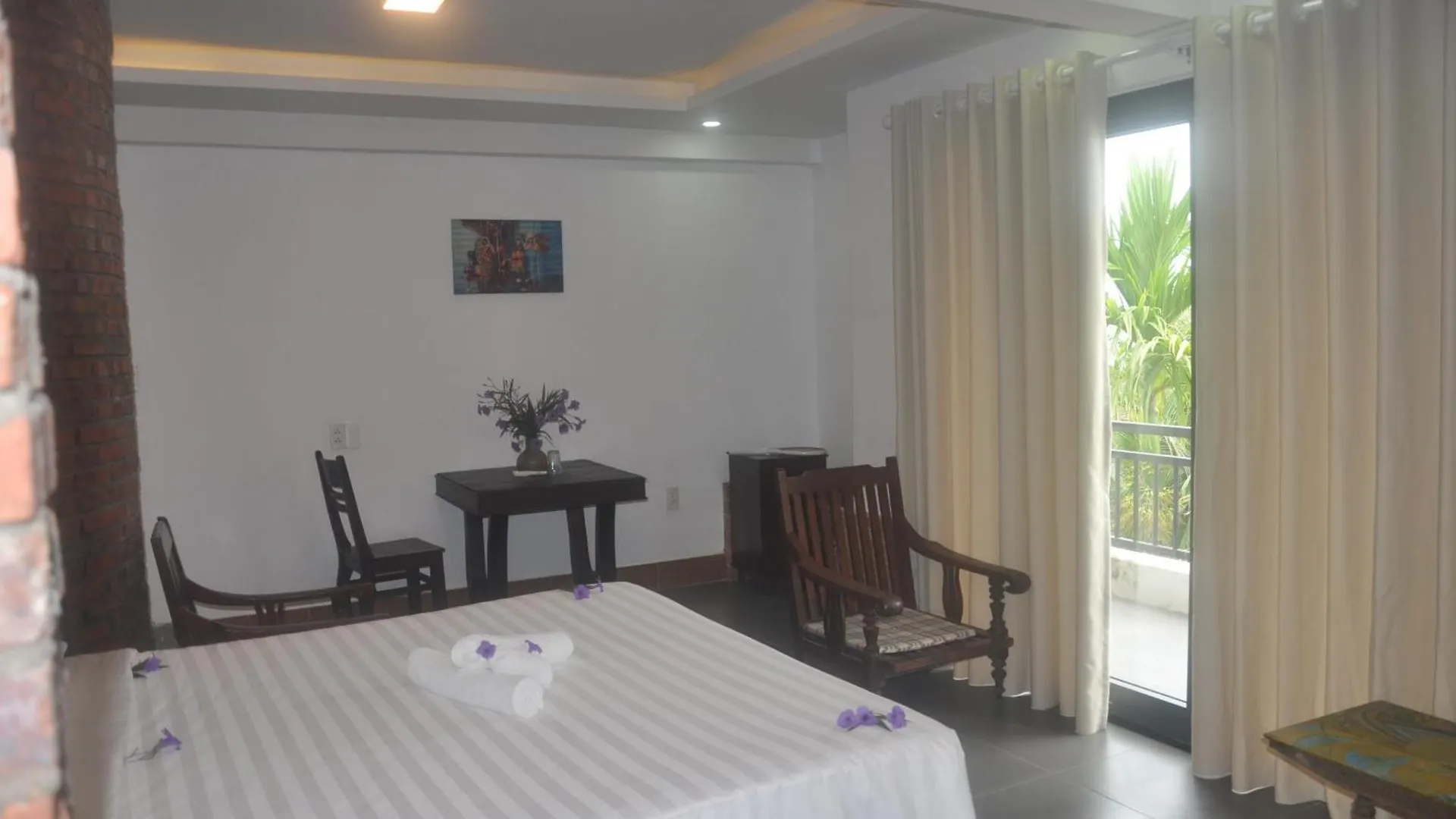 Autumn Bay Retreat Hoi An Hotel