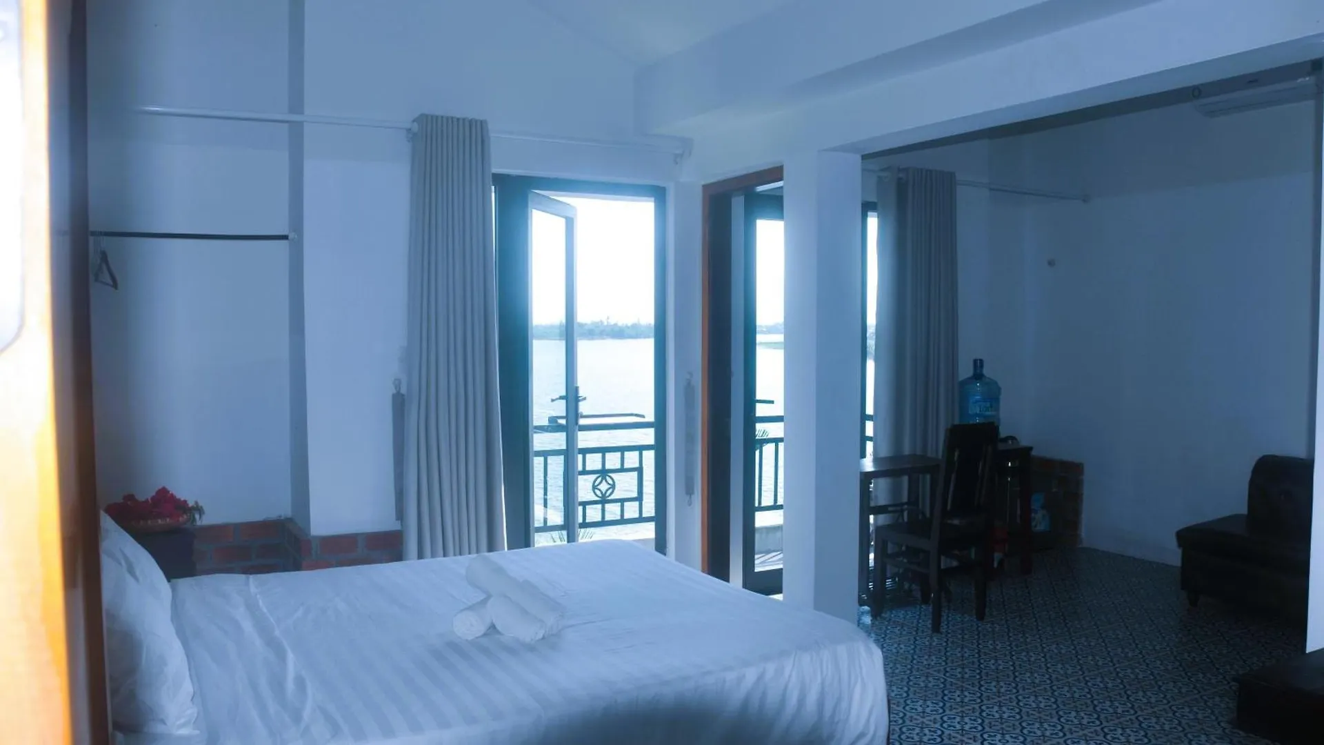 Autumn Bay Retreat Hoi An Hotel