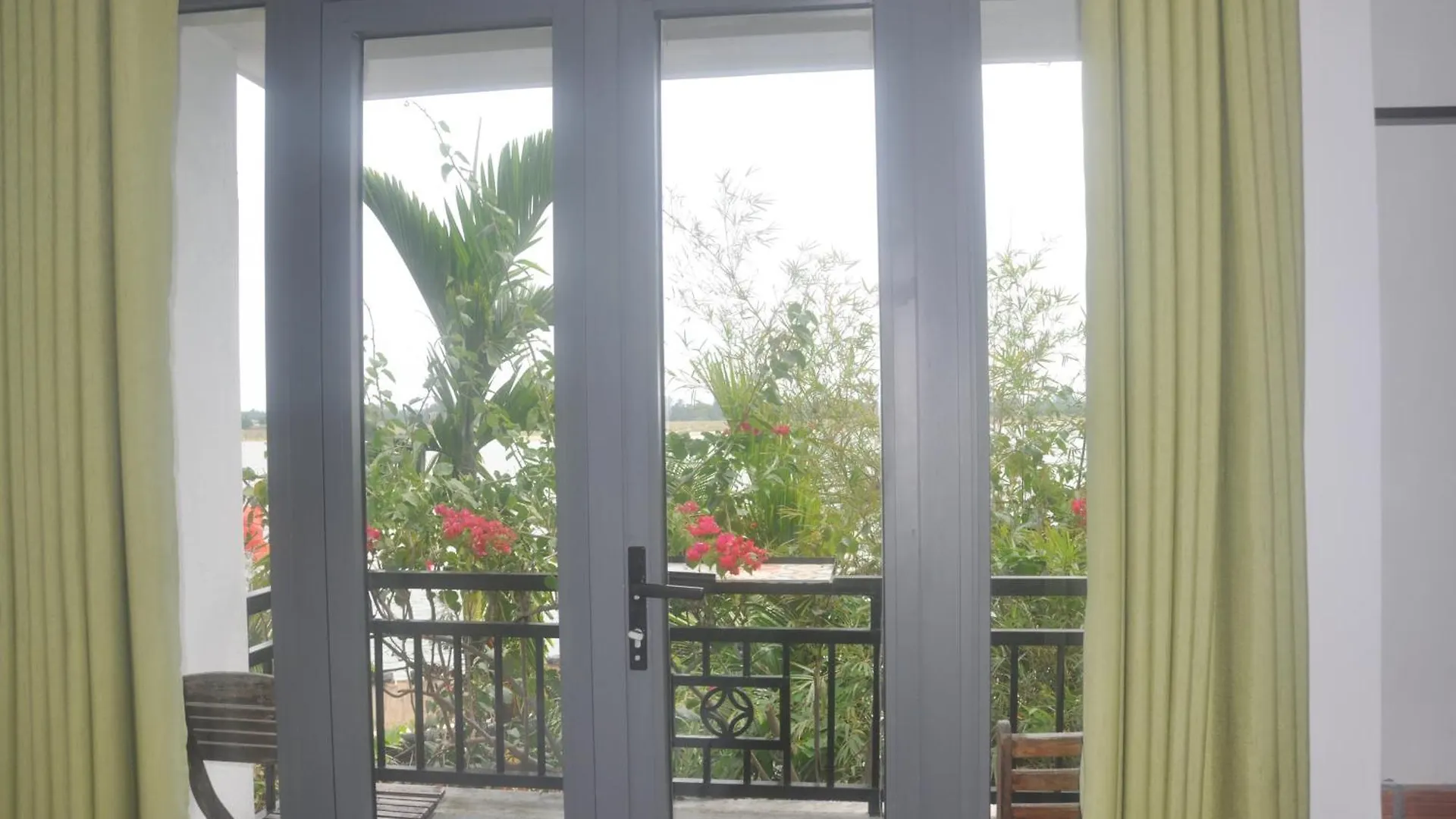 Autumn Bay Retreat Hoi An Hotel