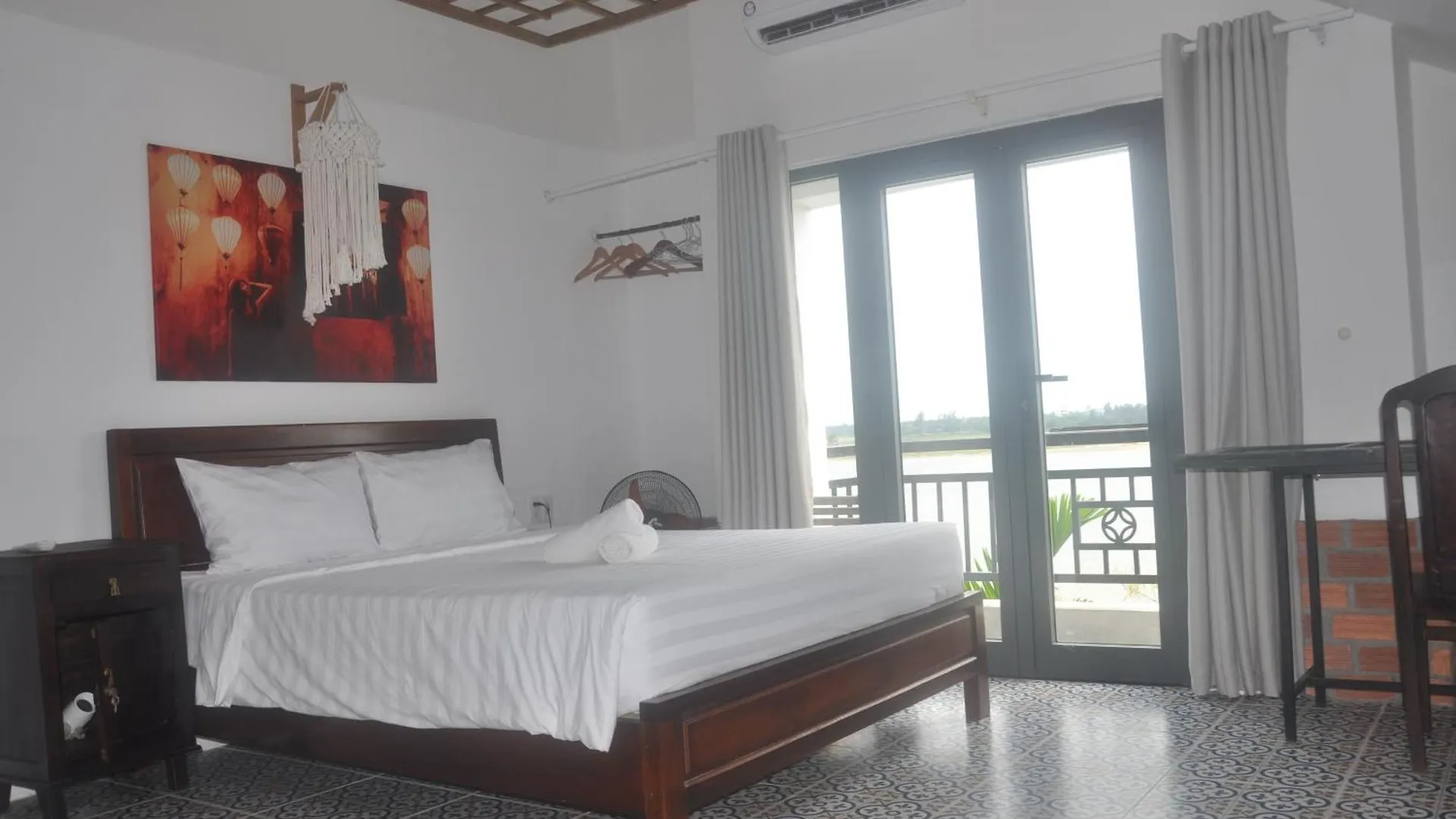 Autumn Bay Retreat Hoi An Hotel