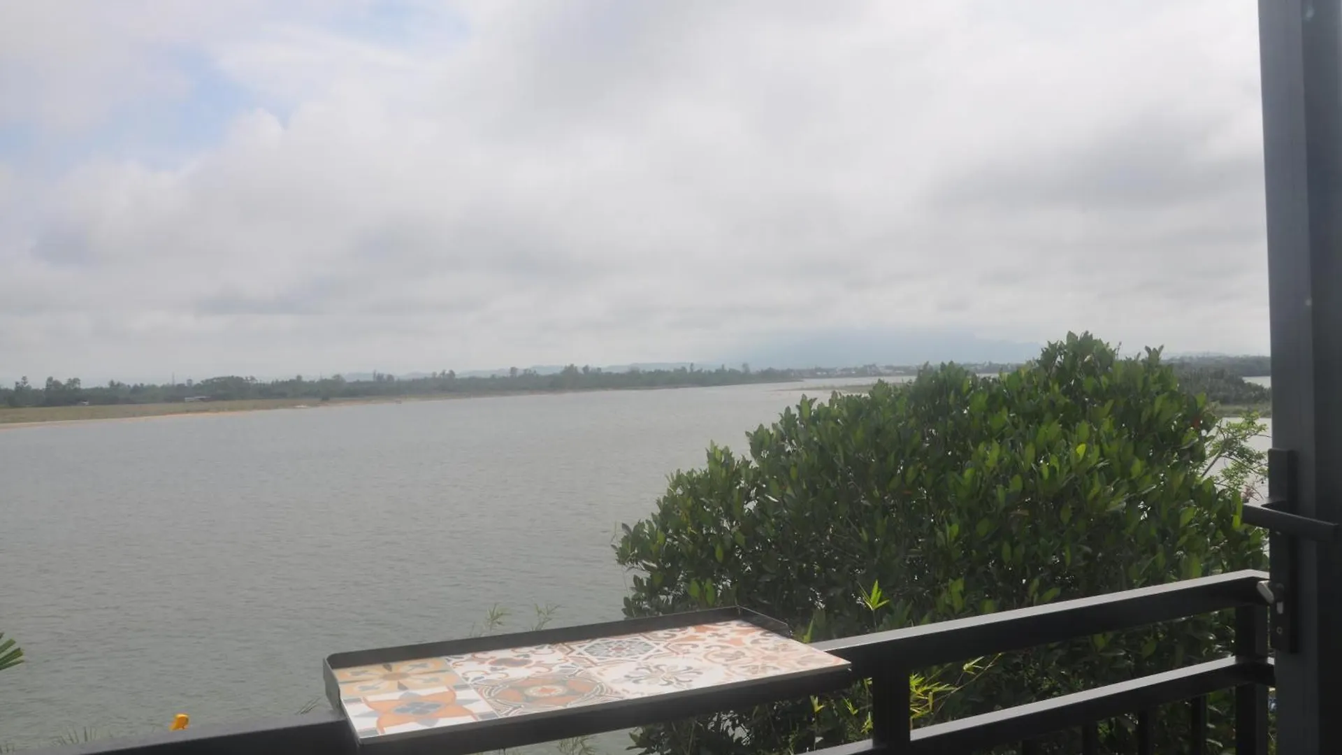 Autumn Bay Retreat Hoi An Hotel